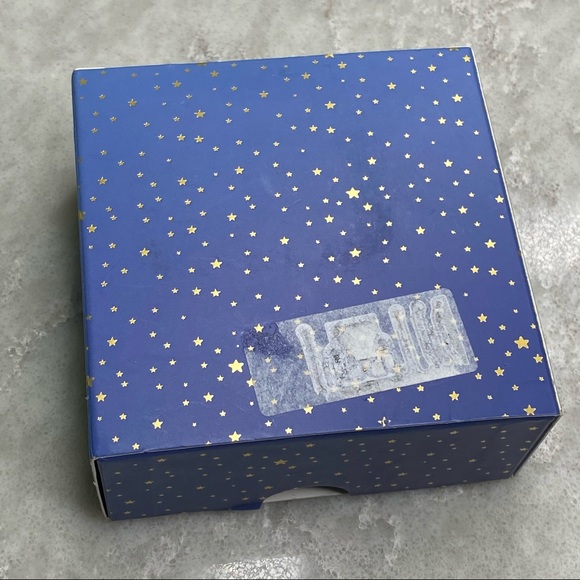 Kohls Semi-Precious Necklace Gift Box - Picture 3 of 3